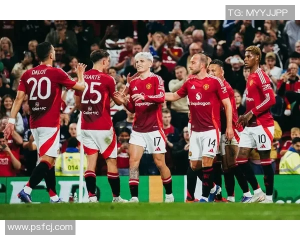 曼城与利物浦激战正酣实况回顾与精彩瞬间分析 曼城与利物浦激战正酣实况回顾与精彩瞬间分析